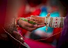மனைவி எப்படி இருக்க வேண்டும் ?