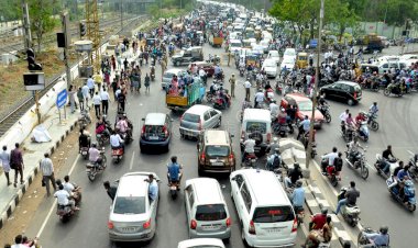தீபாவளிக்கு இருசக்கர வாகனம் மற்றும் நான்கு சக்கர வாகன சிறப்பான நிகழ்வு